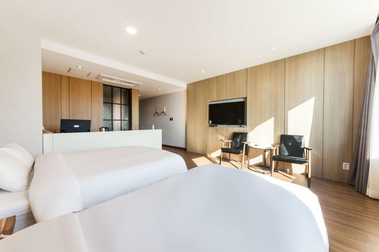 Incheon Blue Marine Hotel Εξωτερικό φωτογραφία