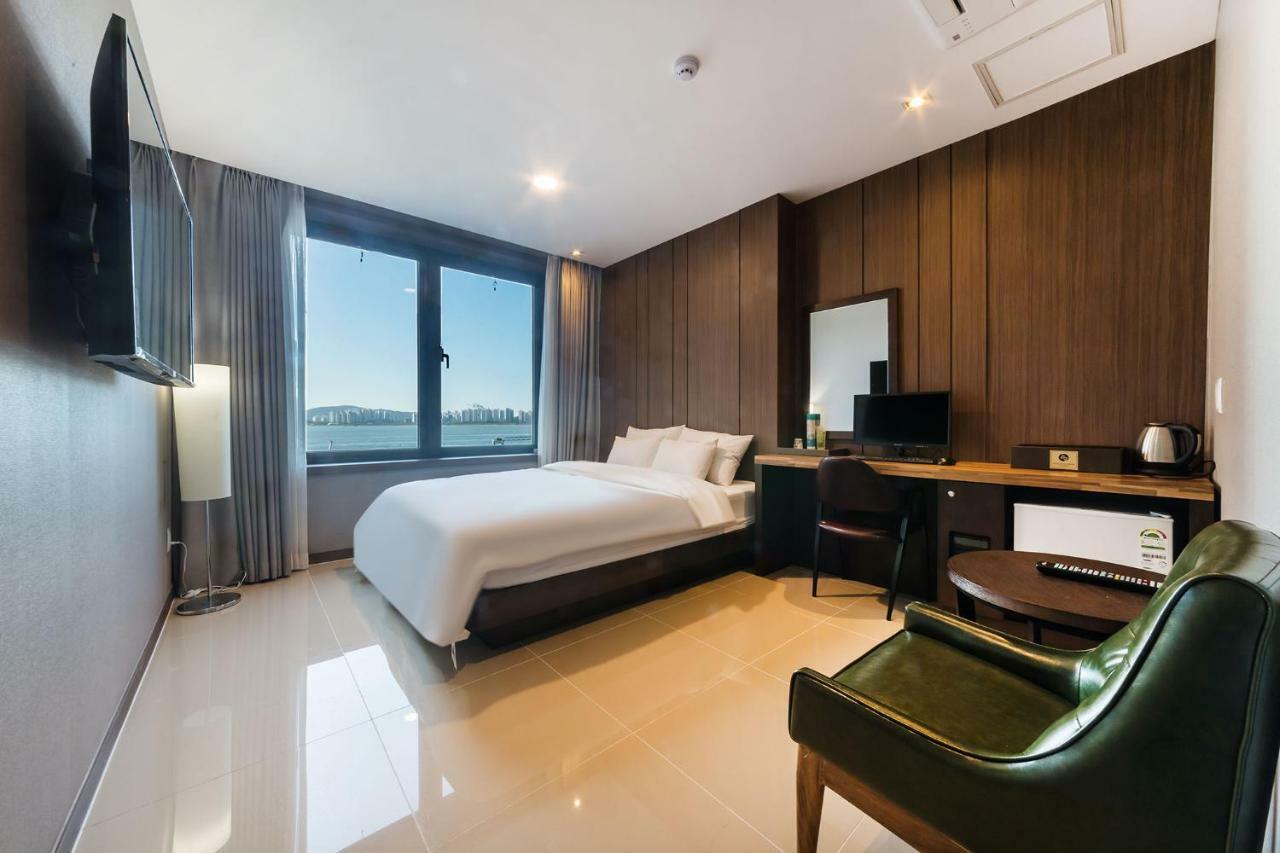 Incheon Blue Marine Hotel Εξωτερικό φωτογραφία