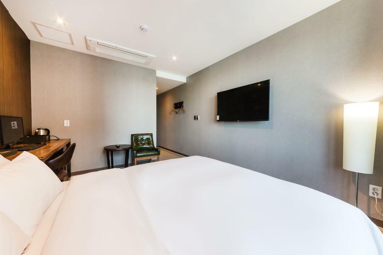 Incheon Blue Marine Hotel Εξωτερικό φωτογραφία
